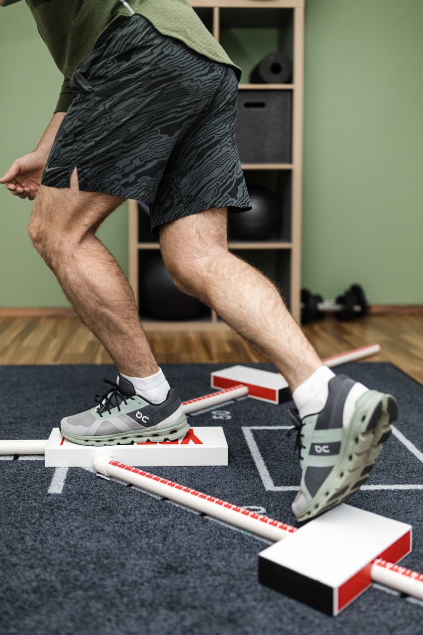 Mann in Physiotherapie Praxis