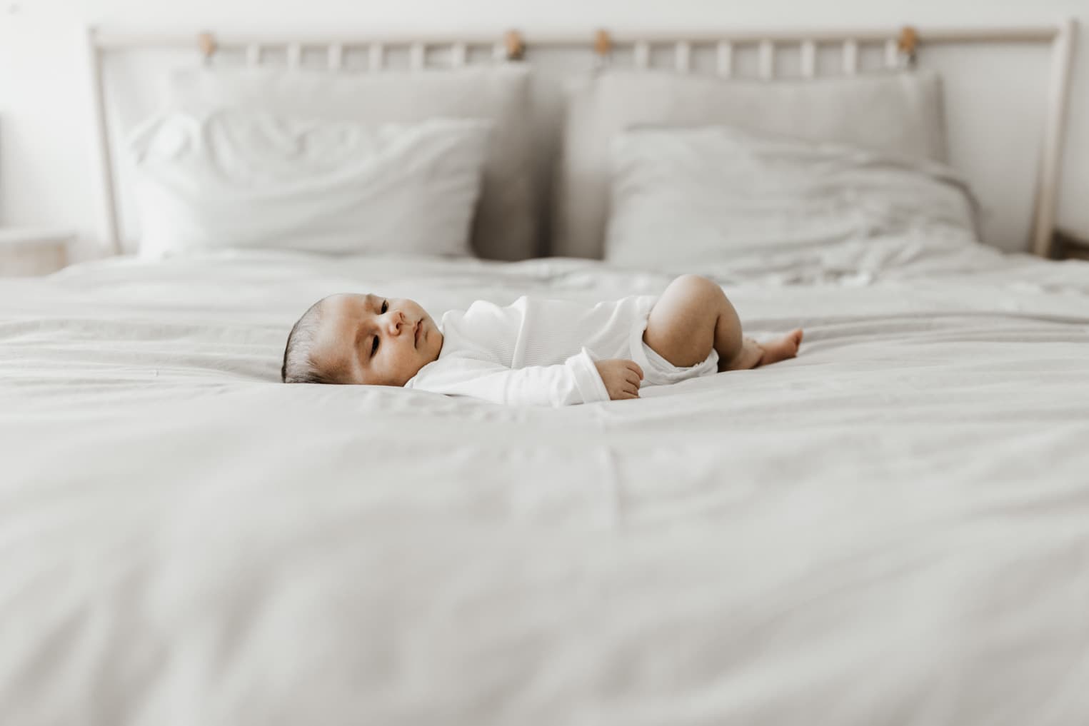 Neugeborenen-Shooting zu Hause – Infos und Tipps für entspannte und natürliche Fotos